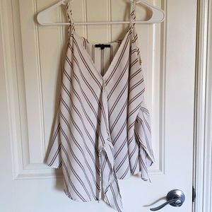 Medium Staccato wrap tank top. White, black tan.